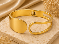Aura Luxe Statement Bangle
